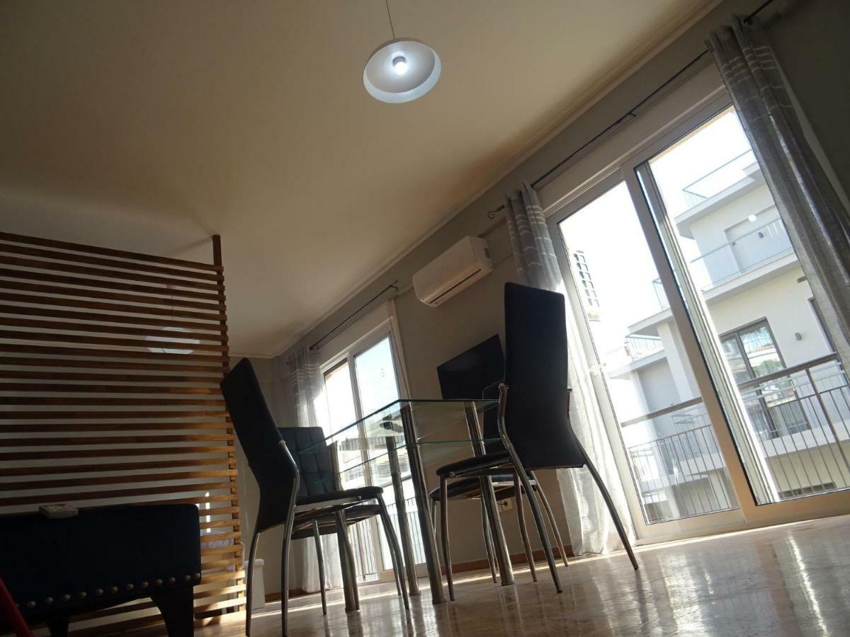 City Life Apartment In Athens Heart Екстер'єр фото